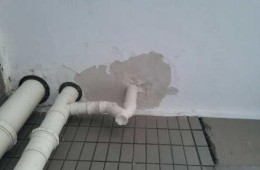 漢口城市廣場陽臺管子在漏水，找專業(yè)一點的堵漏師傅