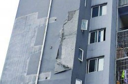 本小區(qū)有兩棟外墻漏水需要維修，歡迎專業(yè)公司前來投標(biāo)。