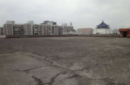 浦東巢安電氣屋頂保溫層防水層翻新。