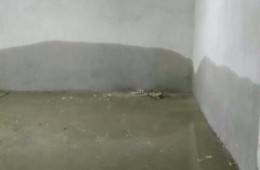 西安市第五医院，地下室地板漏水严重！