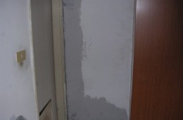 苏州市吴中区淞泽家园三区 卫生间墙向主卧漏水