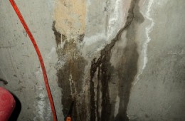 維科北侖工業(yè)園消防水池墻壁漏水