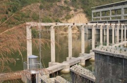 龍巖市漳平能源公司合溪水電廠廊道層滲水處理