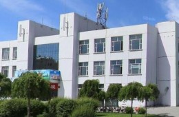 大慶市高新區(qū)八一農(nóng)墾大學(xué)二食堂屋面防水維修