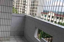 佛山市南海區(qū)興龍街桂姐公寓陽臺漏水修理