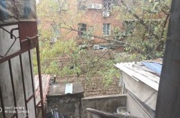 智碩網(wǎng)咖松南店 屋頂鐵皮屋漏水修理